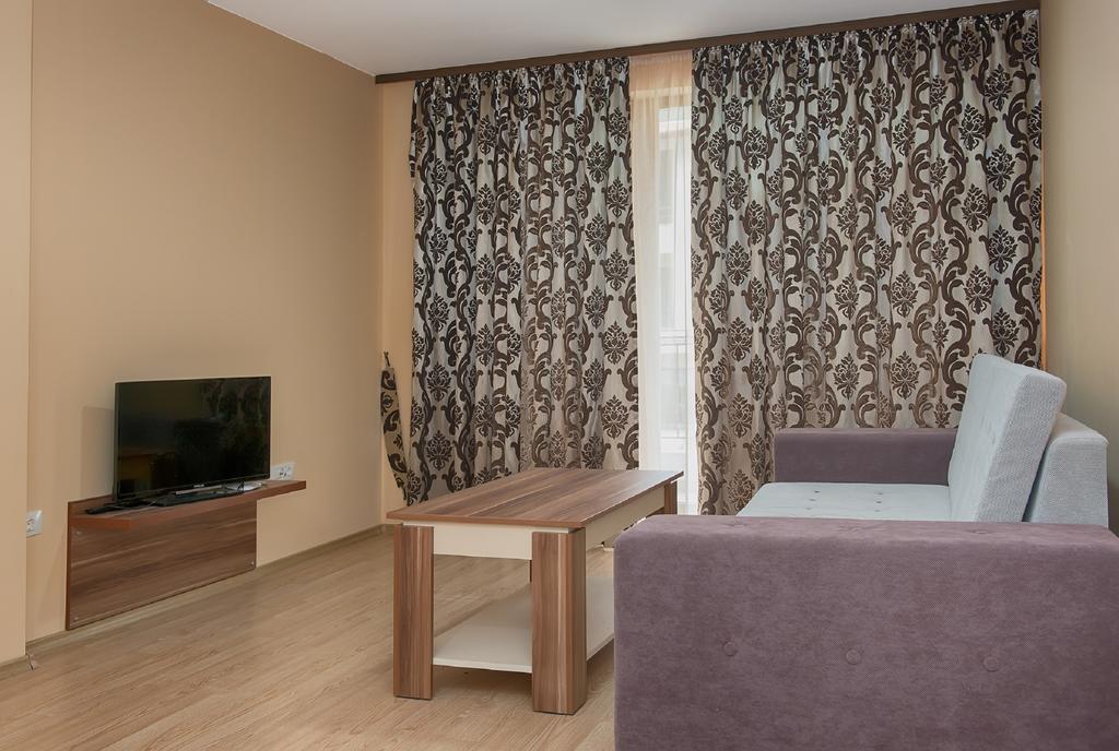 Garden Of Eden Pmg Apartments Sveti Vlas Exterior foto
