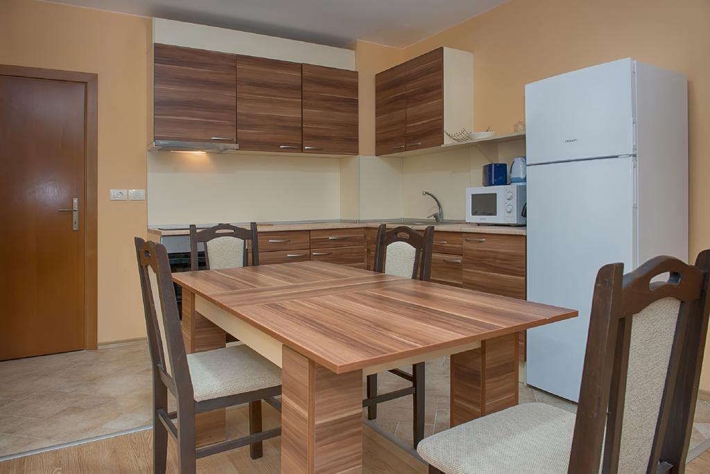 Garden Of Eden Pmg Apartments Sveti Vlas Exterior foto
